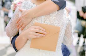 Ψηφιακό πελατολόγιο: Μετά τα συνεργεία «μπαίνει» σε γάμους και πάρτι