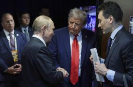 Σχέδιο Τραμπ–Ρωσίας: Η γεωπολιτική σκακιέρα και τα ενεργειακά διλήμματα της Ευρώπης