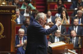 Τα δραματικά μηνύματα Μπαϊρού πριν από την κρίσιμη ψηφοφορία - Ιστορική απόφαση για το μέλλον