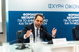 Πετραλιάς: Περίπου 4 εκατ. ωφελούμενοι από τις αλλαγές σε μισθούς και φόρους