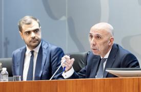 Μπρατάκος: Οικονομία που παράγει περισσότερο, με δουλειές και προοπτική για τους νέους