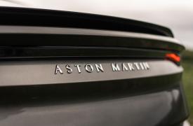 Η Aston Martin σας πληρώνει για να παίρνετε τα αυτοκίνητά της