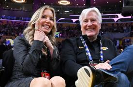 «Πράσινο φως» από NBA στην πώληση των Λέικερς για 10 δισ. δολάρια
