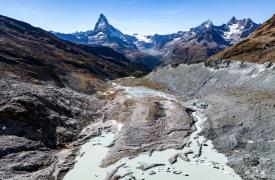 Ανησυχητική απώλεια παγετώνων ως το 2100 προβλέπουν οι επιστήμονες - Δυσοίωνες οι εκτιμήσεις για τις Άλπεις