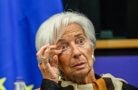 FT: Η συνολικές αποδοχές της Λαγκάρντ 50% υψηλότερες από ότι αναφέρει η ΕΚΤ