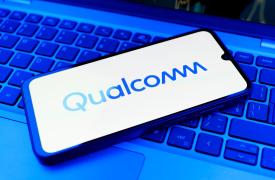 Στην κούρσα των data centers η Qualcomm με AI τσιπ: «Χτυπά» AMD και Nvidia - Διψήφιο ράλι για τη μετοχή