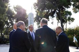 Πέρασε ο κάβος των παρελάσεων - Μέχρι τέλους το μήνυμα Σέρμπου για αγωγούς - Ο Τρινκιέρι του ΠΑΣΟΚ