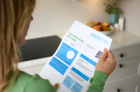 Τιμολόγια ρεύματος: Στα «μπλε» 1,38 εκατ. νοικοκυριά – Υποχώρηση 15% των «πράσινων» το 2025