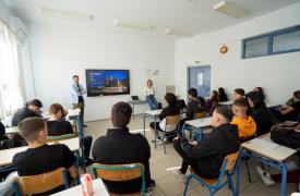 Snappi: Η πρώτη ελληνική Neobank στήριξε το Santorini Experience 2025