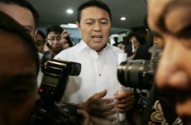 Φιλιππίνες: «Εξαϋλώθηκαν» 18 δισ. δολ. και έχασε τον τίτλο του πλουσιότερου ανθρώπου στη χώρα