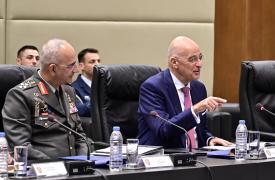 Συνάντηση Δένδια με ΥΠΑΜ Λιβάνου: Περιφερειακά ζητήματα ασφάλειας στο επίκεντρο