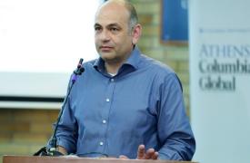 O Έλληνας καθηγητής του Πανεπιστημίου Columbia που οραματίζεται ηλεκτρονικά συστήματα σε κάθε επιφάνεια