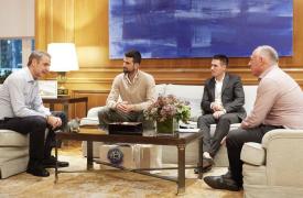 Ο Κ. Μητσοτάκης υποδέχθηκε τον Νόβακ Τζόκοβιτς στο Μέγαρο Μαξίμου