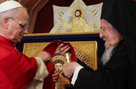 Με μηνύματα υπέρ της ενότητας των Χριστιανών και της ειρήνης, η Κοινή Διακήρυξη Βαρθολομαίου και Λέοντος