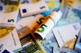 Βροχή προστίμων: Πάνω από 1,1 δισ. ευρώ στα κρατικά ταμεία από παραβάσεις και ποινές το 2026