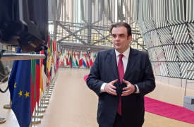 Διαφωνίες στην ΕΕ για τους νέους φόρους στα καύσιμα – Οι κόκκινες γραμμές και το «no go» του Κ. Πιερρακάκη