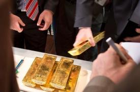 Ανέκαμψαν οι τιμές του χρυσού λόγω των αδύναμων στοιχείων για την απασχόληση