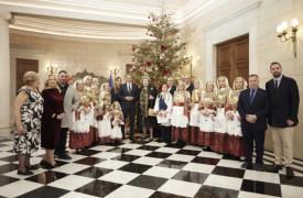 Κάλαντα της Πρωτοχρονιάς στον Κυριάκο Μητσοτάκη