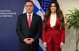 Συνάντηση Παπασταύρου - Γκίλφοϊλ: Η ενέργεια βρίσκεται στον πυρήνα της σχέσης ΗΠΑ - Ελλάδας