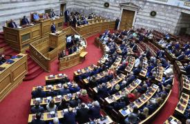 Στη Βουλή το ενδιαφέρον - Έτοιμος να φύγει για Αλέξη ο Παρασκευαΐδης του ΠΑΣΟΚ