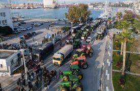 Αγρότες: Συμβολικός αποκλεισμός του λιμένα Βόλου - Έκτακτη σύσκεψη στο Μαξίμου