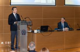 Χρυσοχοΐδης: Η απάτη και η διαφθορά είναι τα κύρια στοιχεία που ενισχύουν το οργανωμένο έγκλημα