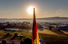 «Καμπανάκι» από UBS: Σε κρίσιμη καμπή η πολιτική σταθερότητα στη Γερμανία