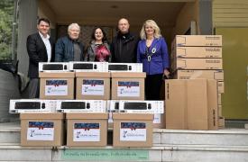 Club Hotel Casino Loutraki: Δωρεά 100 ηλεκτρονικών υπολογιστών σε σχολεία του Δήμου Λουτρακίου