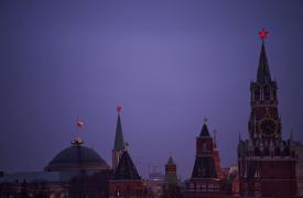 Κρεμλίνο: Το Κίεβο να αποσύρει τα στρατεύματα από το Ντονμπάς