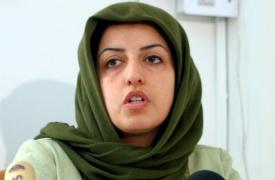 Η ΕΕ κάλεσε το Ιράν να αποφυλακίσει τη νομπελίστρια ειρήνης Ναργκίς Μοχαμαντί