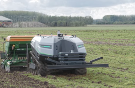 Την ώρα που οι αγρότες μας είναι στα μπλόκα, βουλγαρική εταιρεία καλλιεργεί στη Ρουμανία με τρακτέρ χωρίς οδηγό!