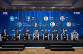 Digital economy forum 2025: Οι τεχνολογικές τάσεις που θα αλλάξουν τις επιχειρήσεις τα επόμενα 30 χρόνια