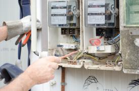 Ρευματοκλοπές: Πώς θα «τσιμπάει» ο ΔΕΔΔΗΕ τους παραβάτες - Τα τσουχτερά πρόστιμα