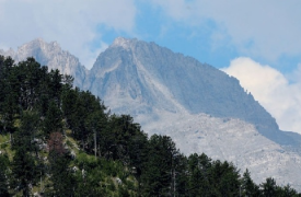 Ανασύρθηκαν με ελικόπτερο οι σοροί των 4 ορειβατών από τα Βαρδούσια