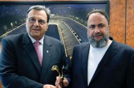 Ο Βαγγέλης Μαρινάκης αναλαμβάνει την ανακαίνιση του Παναθηναϊκού Σταδίου