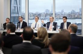 Ξεπάγωσε με Ελπιδοφόρο - Νοιαζόμαστε και Προσπαθούμε το σύνθημα - Έλληνας δημόσιος υπάλληλος στην Οξφόρδη