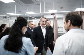 Επίσκεψη Μητσοτάκη στο ανακαινισμένο ΤΕΠ του ΓΝΑ «Ερυθρός Σταυρός»