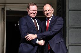 Γεραπετρίτης: Καλούμε το καθεστώς του Ιράν να απέχει από την επιβολή και εκτέλεση ποινών κατά διαδηλωτών