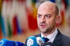 Παρίσι σε Ρούτε: Οι Ευρωπαίοι να αναλάβουν την ευθύνη για την ασφάλειά τους