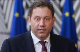 Υπέρ μιας Ευρώπης «δύο ταχυτήτων» τάσσεται ο υπουργός Οικονομικών της Γερμανίας