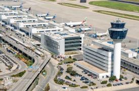 Βλάβη στο FIR: Μετ' εμποδίων οι πτήσεις - Έρευνα για μαζικές παρεμβολές