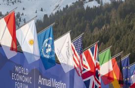 Μετωπική ΗΠΑ-ΕΕ στο Νταβός - Η παλιά τάξη δεν επιστρέφει, η νοσταλγία δεν είναι στρατηγική, λέει ο Κάρνεϊ