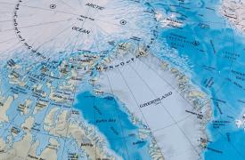 Η Γαλλία ζητάει να πραγματοποιηθεί άσκηση του ΝΑΤΟ στη Γροιλανδία