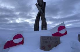 Δανία: Το γροιλανδικό δίλημμα - Να την υπερασπιστεί ενώ θέλει να ανεξαρτητοποιηθεί;