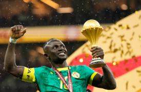 Δώρα - μαμούθ στους νικητές του Copa Africa ενώ η Σενεγάλη «πνίγεται» στο χρέος