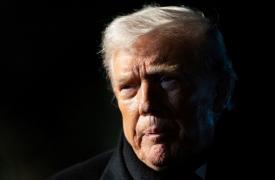 Τραμπ: «Το Ιράν θα αφανιστεί εάν ενορχηστρώσει δολοφονία μου»