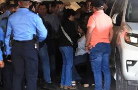 Βουλευτής τραυματίστηκε από εκρηκτικό μηχανισμό έξω από το Κογκρέσο της Ονδούρας