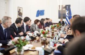 Τα πάντα για τον πολίτη - Ποιοι πήγαν Βενιζέλο - Της πράσινης πίτας ο χαμός - Πλήγωσε η Νίνα το ΠΑΣΟΚ;