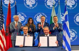 Ενεργειακός κόμβος η Ελλάδα: 4 μακροχρόνια deals για Κάθετο Διάδρομο από Atlantic SEE LNG Trade