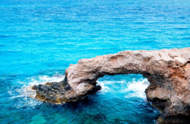 Η «Αψίδα των Εραστών» στις ακτές της Αδριατικής κατέρρευσε ανήμερα του Αγ. Βαλεντίνου